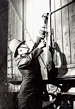 Locking &amp; Sealing