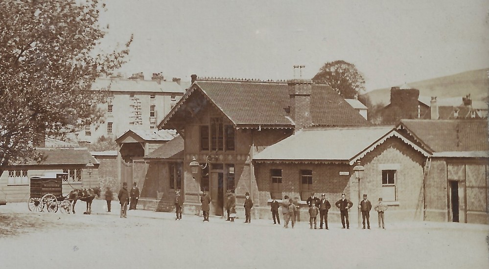 Lewes Stn 1870 close